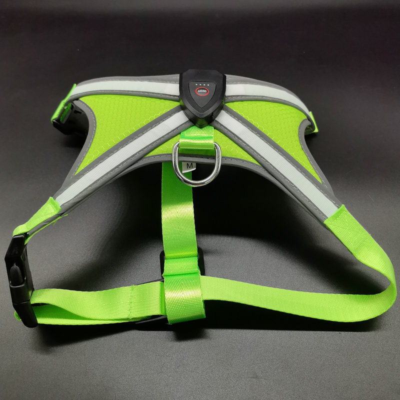 NightGuard K9 Aura harnas met reflecterende details en rugmodule